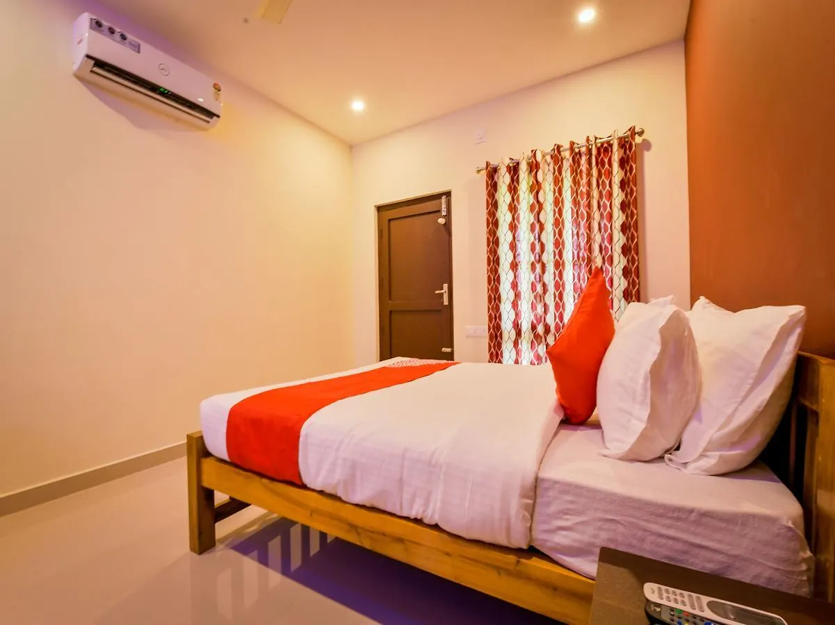 리조트 Oyo 14604 Green View Residency Alappuzha